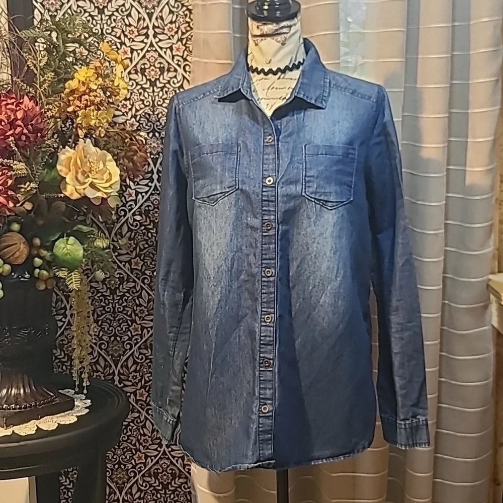 Pollyanna & Esther button front denim shirt